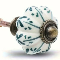 knopky Pompadour - vzor