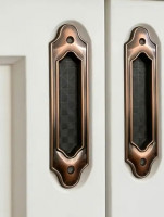 klika zapuštěná  - rustikální